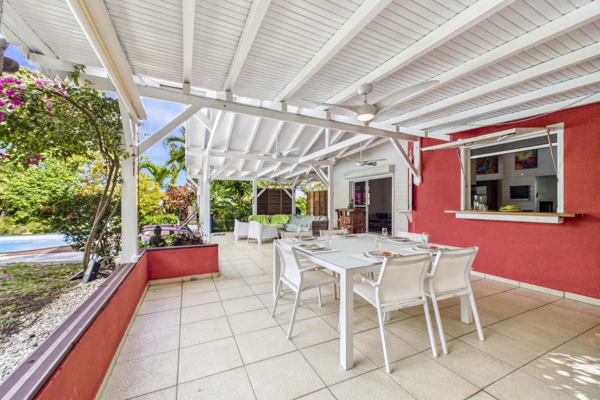 9.Location Villa piscine saint françois Guadeloupe_terrasse